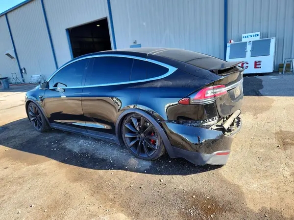 5YJXCBE46JF140893 2018 TESLA MODEL X - Image 2