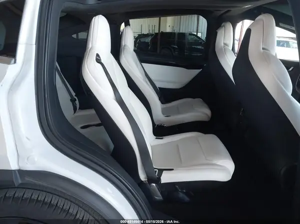 5YJXCBE46KF181932 2019 TESLA MODEL X - Image 8