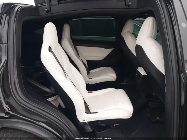 5YJXCBE46MF322680 2021 TESLA MODEL X - Image 8