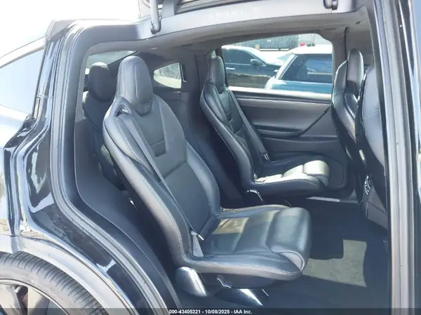 5YJXCBE47GF007438 2016 TESLA MODEL X - Image 8