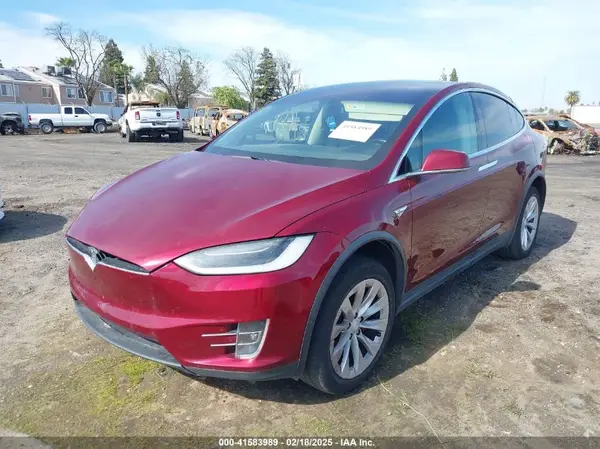 5YJXCBE47GFS00236 2016 TESLA MODEL X - Image 2