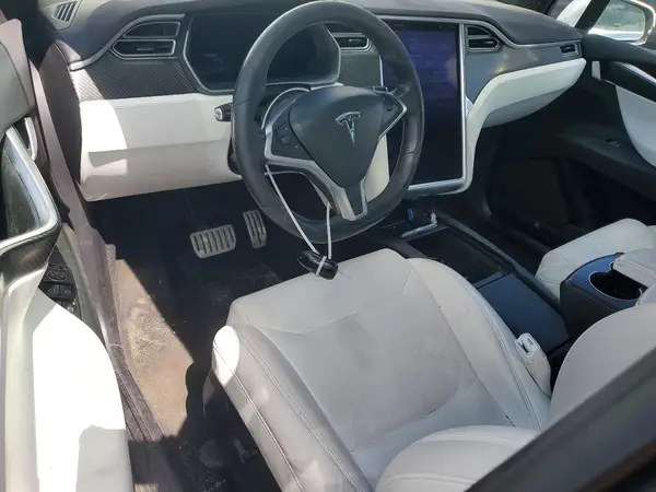 5YJXCBE47HF050260 2017 TESLA MODEL X - Image 8