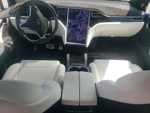 5YJXCBE47HF051831 2017 TESLA MODEL X - Image 8