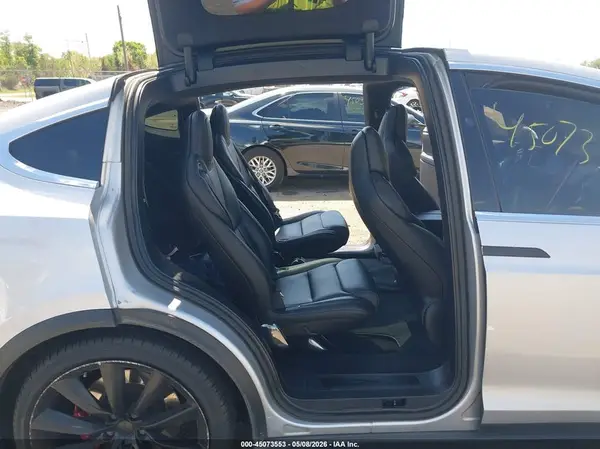 5YJXCBE47JF086181 2018 TESLA MODEL X - Image 8