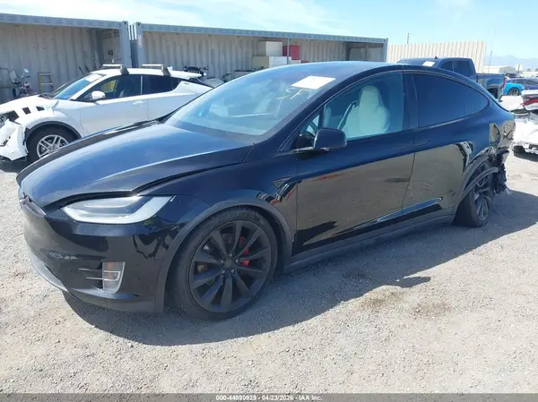 5YJXCBE47JF111337 2018 TESLA MODEL X - Image 2