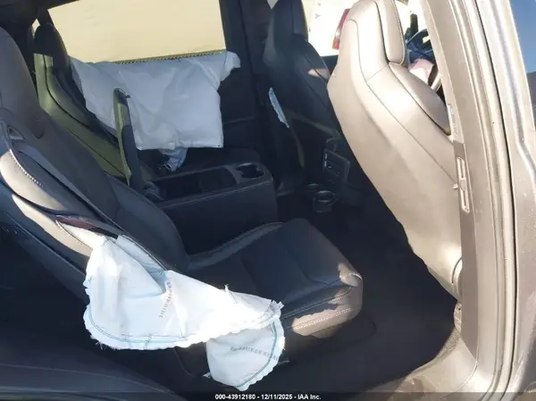 5YJXCBE47JF130065 2018 TESLA MODEL X - Image 8