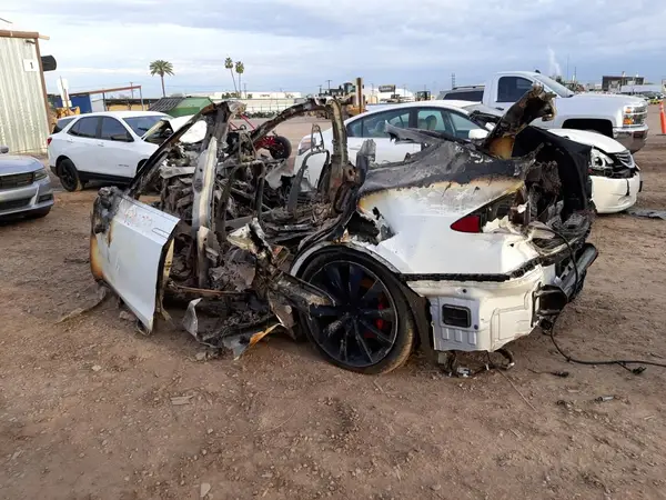 5YJXCBE47JF133418 2018 TESLA MODEL X - Image 2