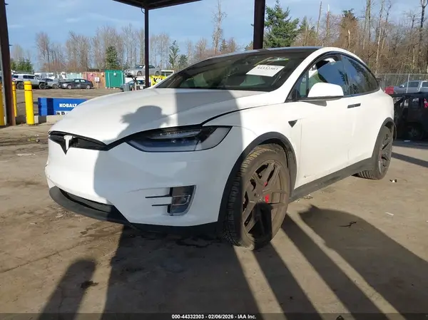 5YJXCBE47KF185407 2019 TESLA MODEL X - Image 2