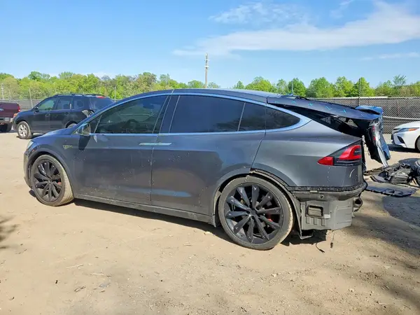 5YJXCBE48GF003186 2016 TESLA MODEL X - Image 2