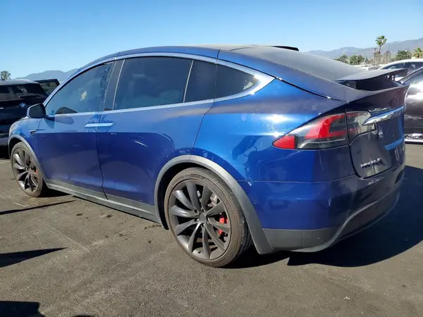 5YJXCBE48JF137168 2018 TESLA MODEL X - Image 2