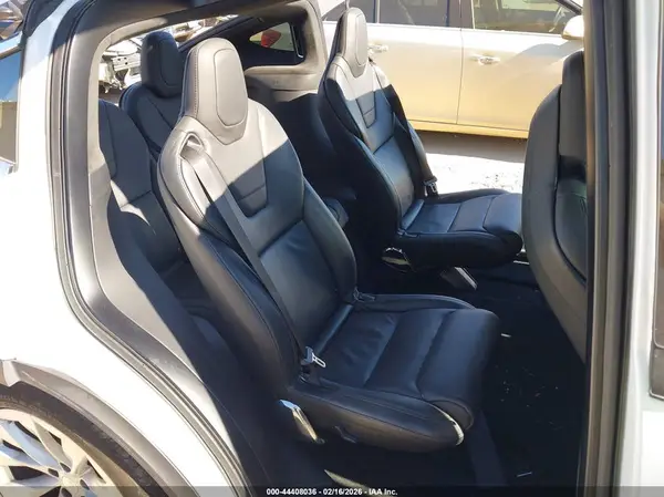 5YJXCBE49HF051720 2017 TESLA MODEL X - Image 8