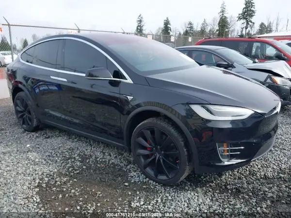 5YJXCBE49HF055301 2017 TESLA MODEL X - Image 1