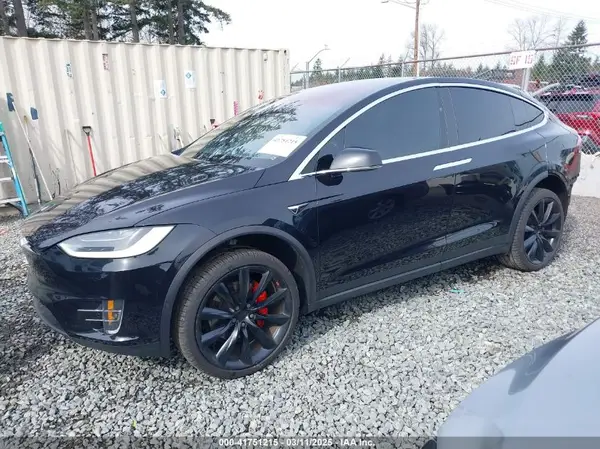 5YJXCBE49HF055301 2017 TESLA MODEL X - Image 2