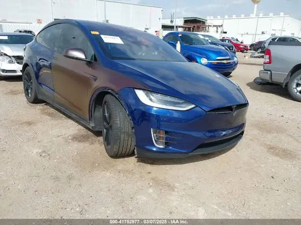 5YJXCBE49HF058120 2017 TESLA MODEL X - Image 1