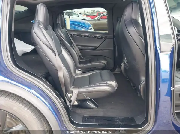 5YJXCBE49HF058120 2017 TESLA MODEL X - Image 8
