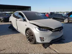 5YJXCBE49HF075984 2017 TESLA MODEL X
