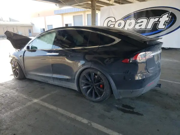 5YJXCBE49JF106558 2018 TESLA MODEL X - Image 2