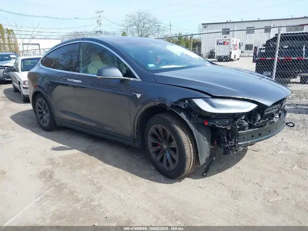 5YJXCBE49KF187384 2019 TESLA MODEL X - Image 1