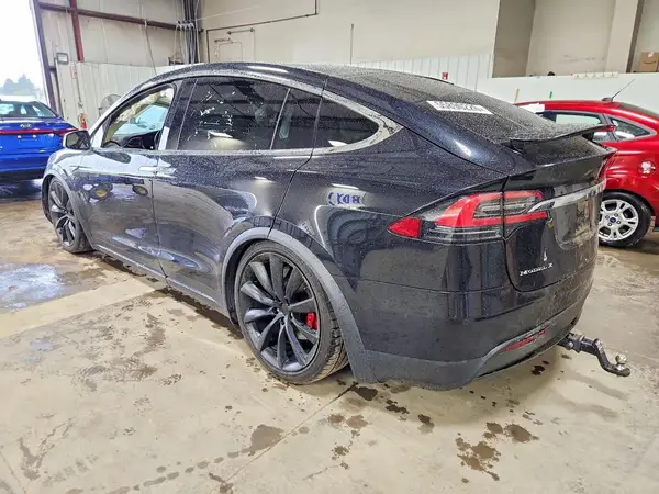 5YJXCBE4XGF000435 2016 TESLA MODEL X - Image 2
