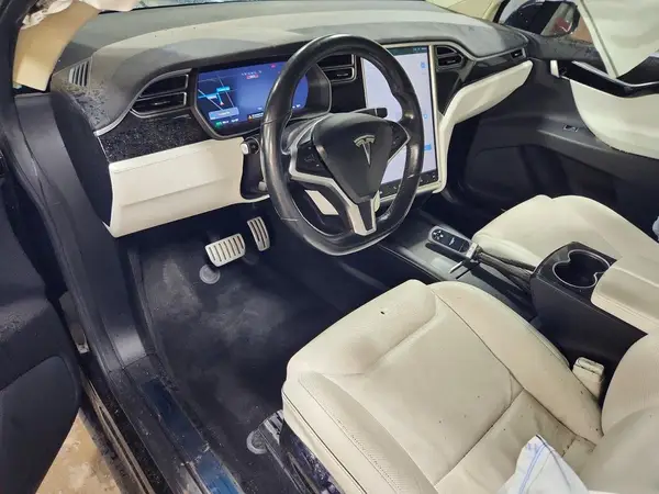 5YJXCBE4XGF000435 2016 TESLA MODEL X - Image 8