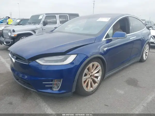 5YJXCBE4XGF006994 2016 TESLA MODEL X - Image 2