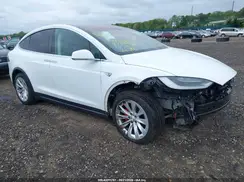 5YJXCBE4XGF013718 2016 TESLA MODEL X