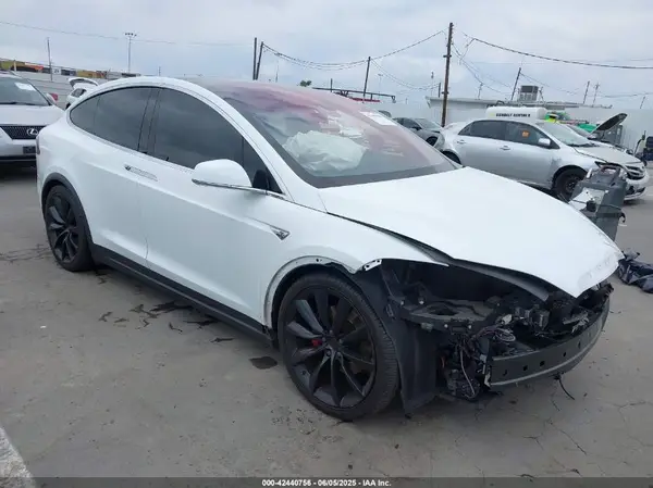 5YJXCBE4XGF021916 2016 TESLA MODEL X - Image 1