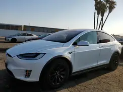 5YJXCBE4XHF042492 2017 TESLA MODEL X