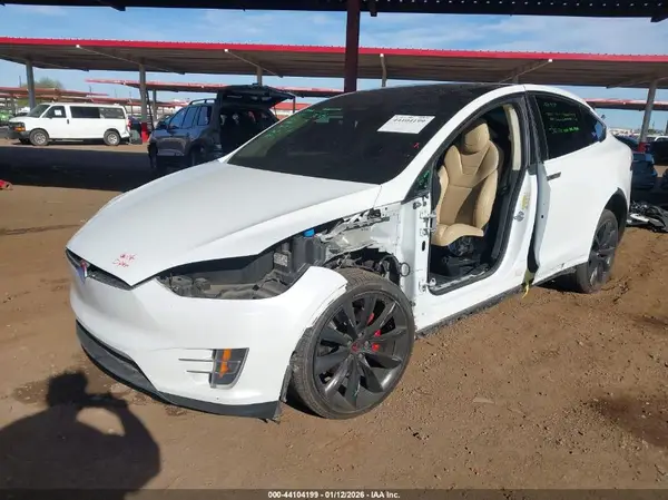 5YJXCBE4XHF044243 2017 TESLA MODEL X - Image 2