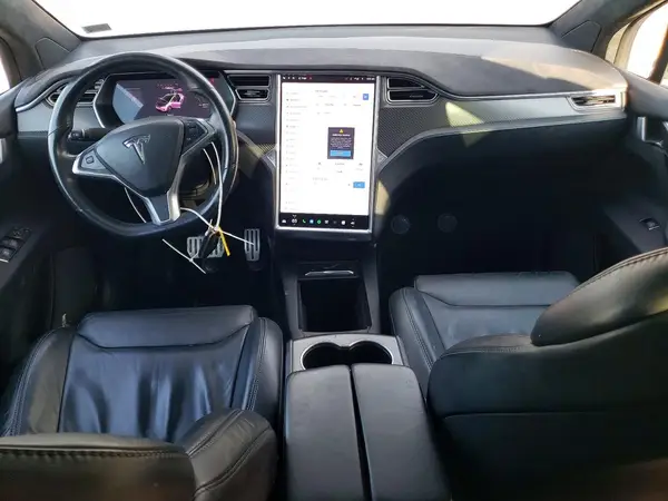 5YJXCBE4XHF051905 2017 TESLA MODEL X - Image 8