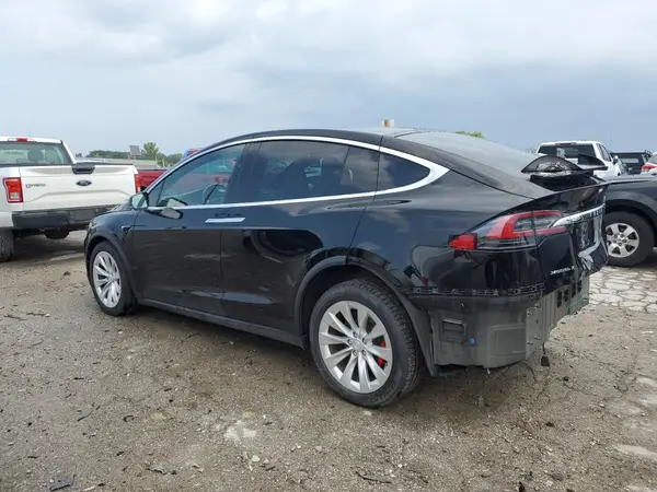 5YJXCBE4XHF077341 2017 TESLA MODEL X - Image 2