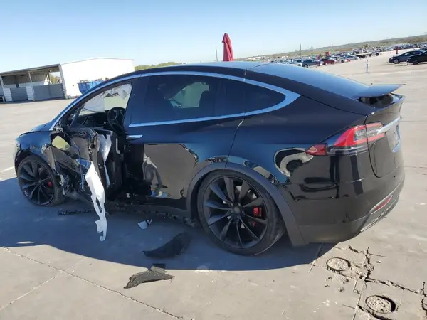 5YJXCBE4XHF077355 2017 TESLA MODEL X - Image 2
