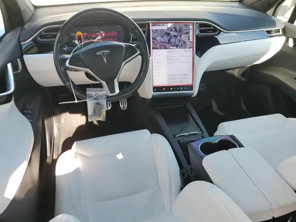 5YJXCBE4XJF085834 2018 TESLA MODEL X - Image 8