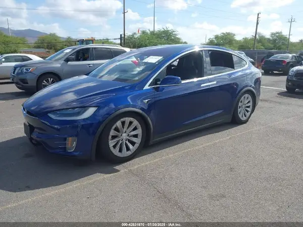 5YJXCDE20HF045721 2017 TESLA MODEL X - Image 2