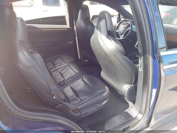 5YJXCDE20HF045721 2017 TESLA MODEL X - Image 8