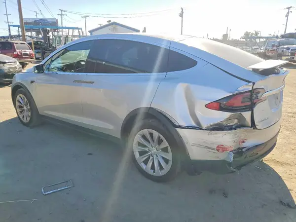 5YJXCDE20HF054399 2017 TESLA MODEL X - Image 2