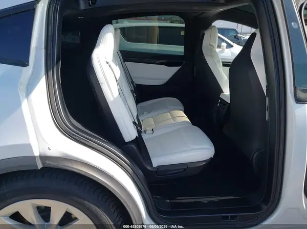 5YJXCDE20HF055679 2017 TESLA MODEL X - Image 8