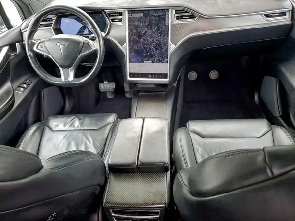 5YJXCDE20HF056783 2017 TESLA MODEL X - Image 8