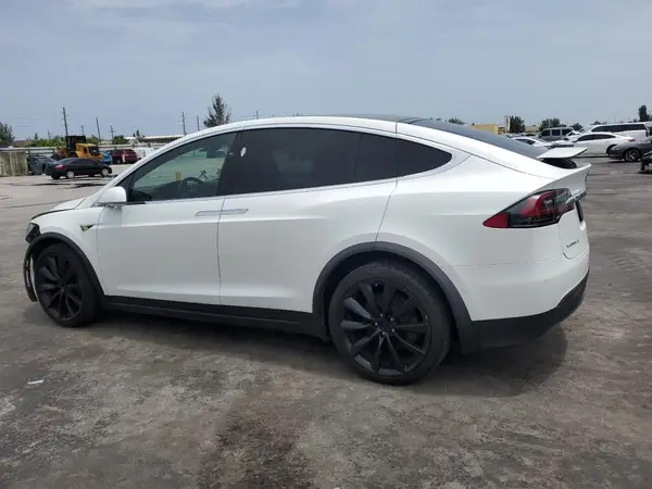 5YJXCDE20HF067847 2017 TESLA MODEL X - Image 2