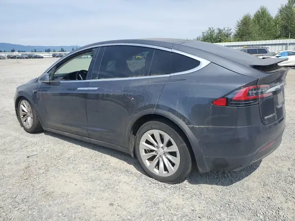 5YJXCDE20HF068304 2017 TESLA MODEL X - Image 2