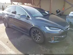 5YJXCDE20JF090616 2018 TESLA MODEL X