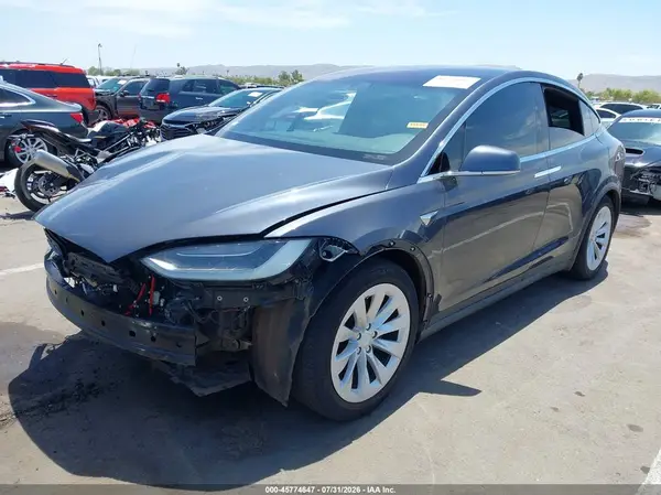 5YJXCDE20JF101355 2018 TESLA MODEL X - Image 2