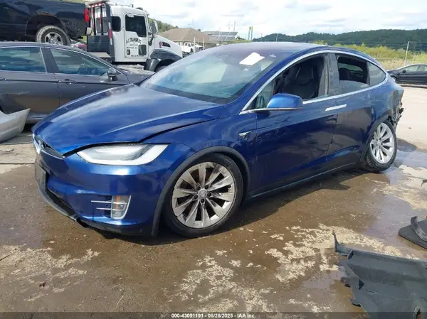 5YJXCDE20JF103722 2018 TESLA MODEL X - Image 2