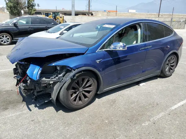 5YJXCDE20JF113683 2018 TESLA MODEL X - Image 1