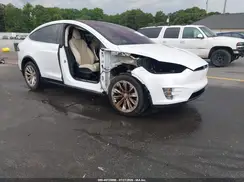 5YJXCDE20JF141306 2018 TESLA MODEL X