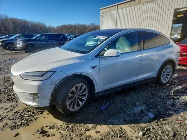 5YJXCDE20LF235155 2020 TESLA MODEL X - Image 1