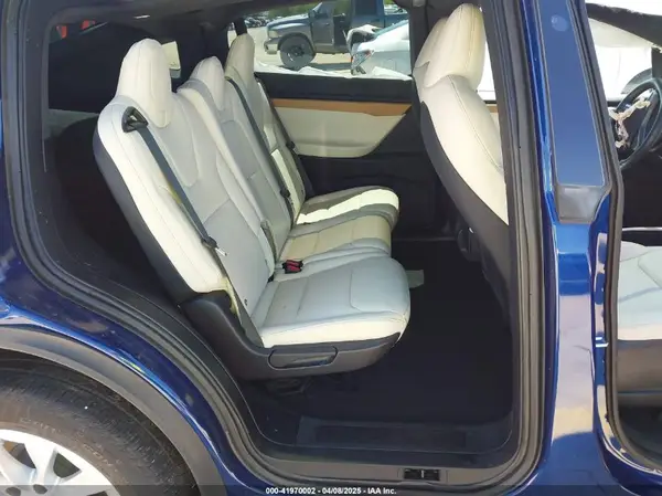 5YJXCDE20LF302966 2020 TESLA MODEL X - Image 8