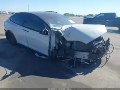 5YJXCDE21HF038213 2017 TESLA MODEL X