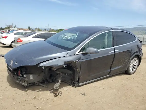 5YJXCDE21HF056145 2017 TESLA MODEL X - Image 1