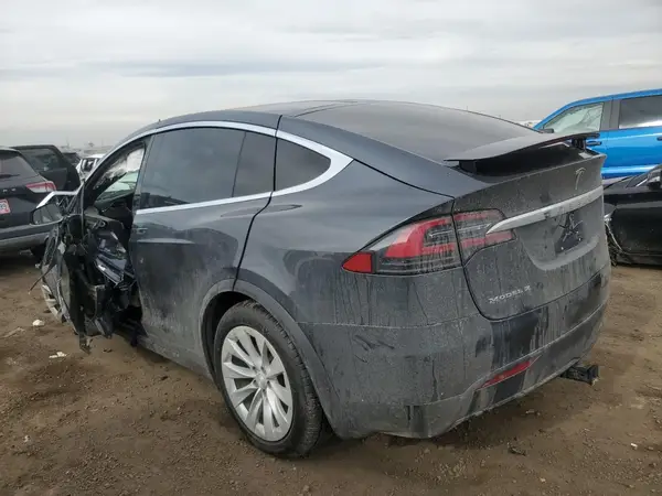 5YJXCDE21HF060258 2017 TESLA MODEL X - Image 2